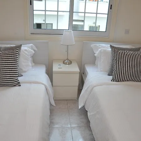 Апартаменты Mona's Cozy Near City Centre *